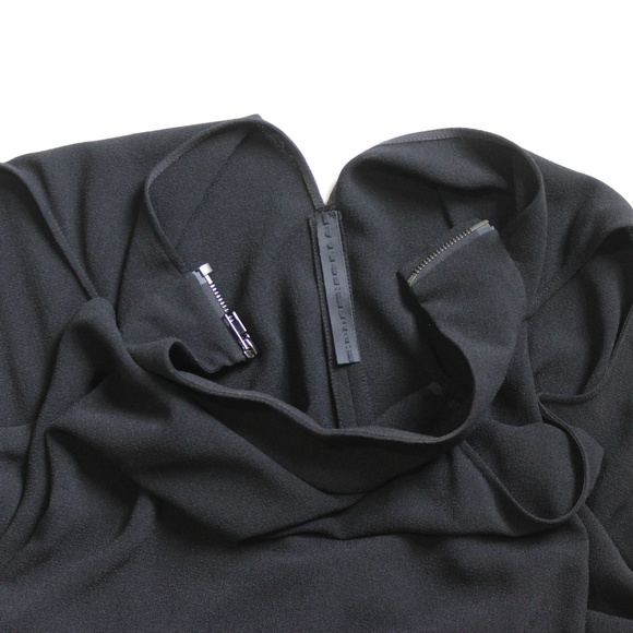 Gareth Pugh Asymmetric Crepe Halterneck Dress - Picture 7 of 8